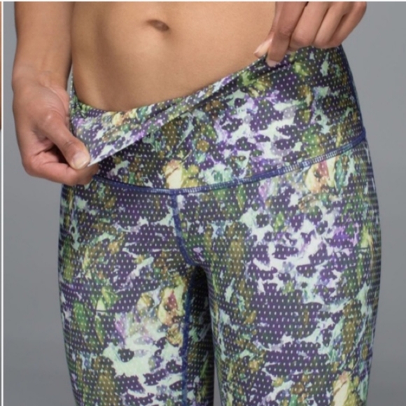 Lululemon Wunder Under Crop II High Rise Leggings Full-On Luxtreme Flor Size  4 - Picture 5 of 16
